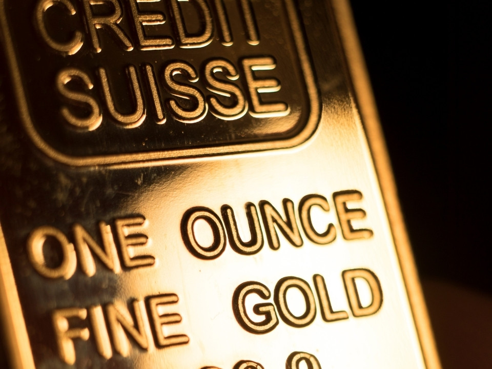 a one ounce credit suisse gold bar