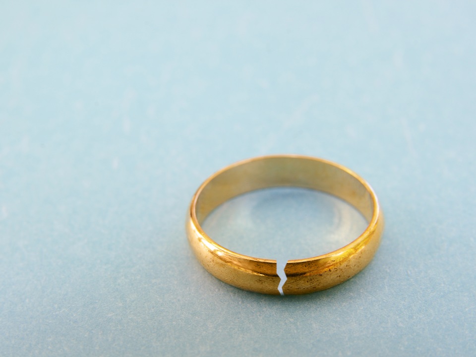 a broken gold ring